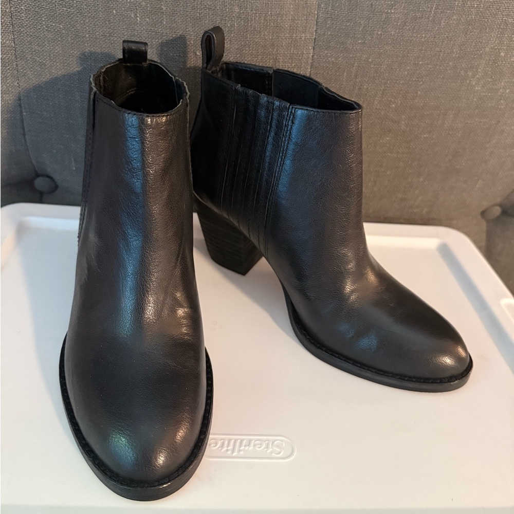 Nine West Black Leather Ankle Booties with Block Heel Size 5 - New